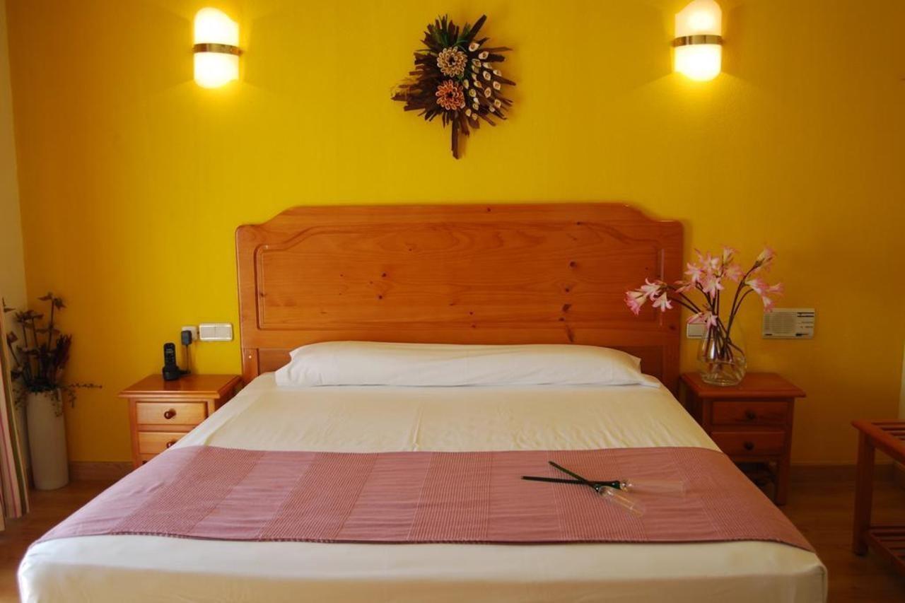 חרז דה לוס קבאלרוס Hotel Los Templarios מראה חיצוני תמונה