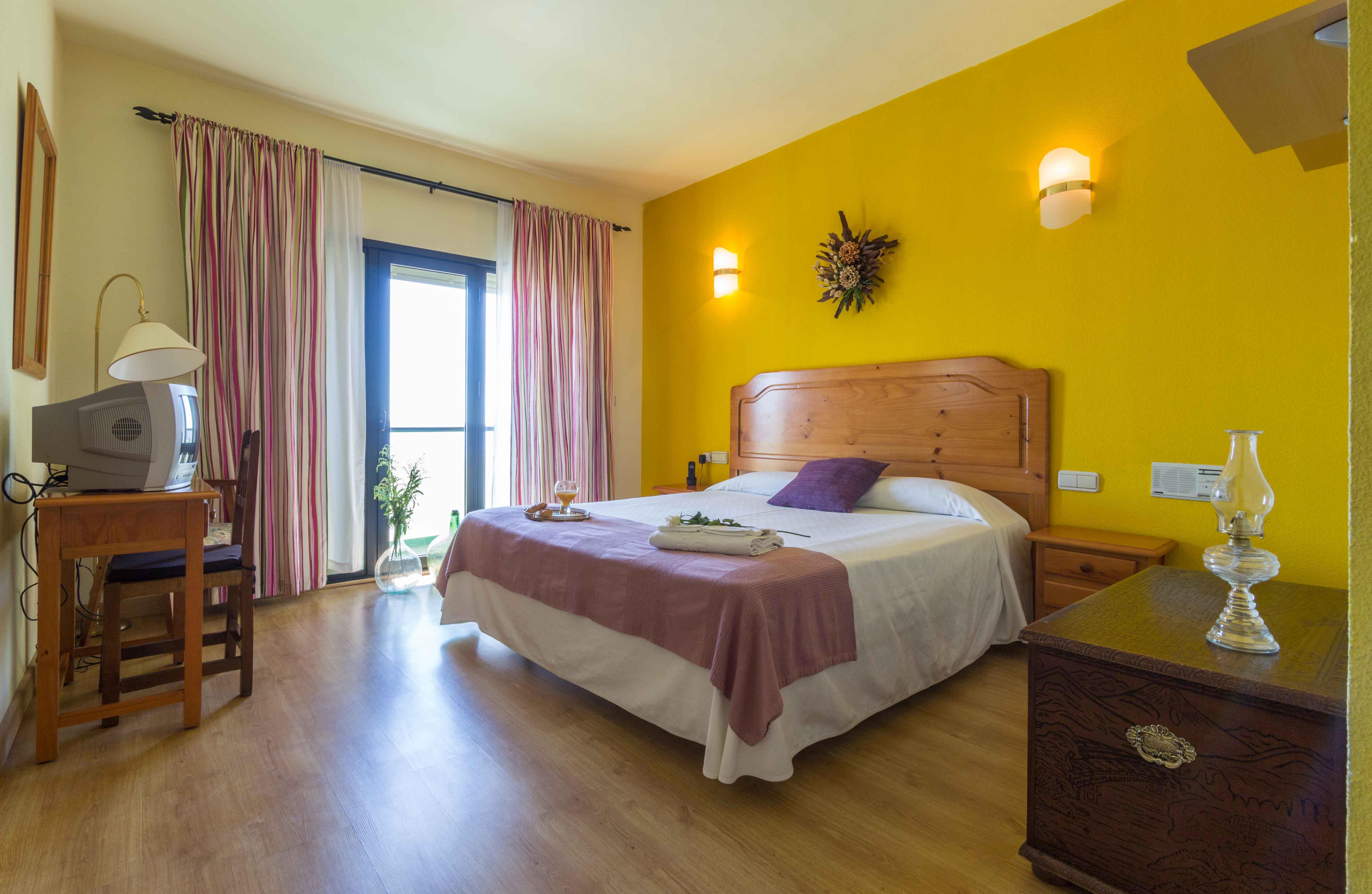 חרז דה לוס קבאלרוס Hotel Los Templarios מראה חיצוני תמונה