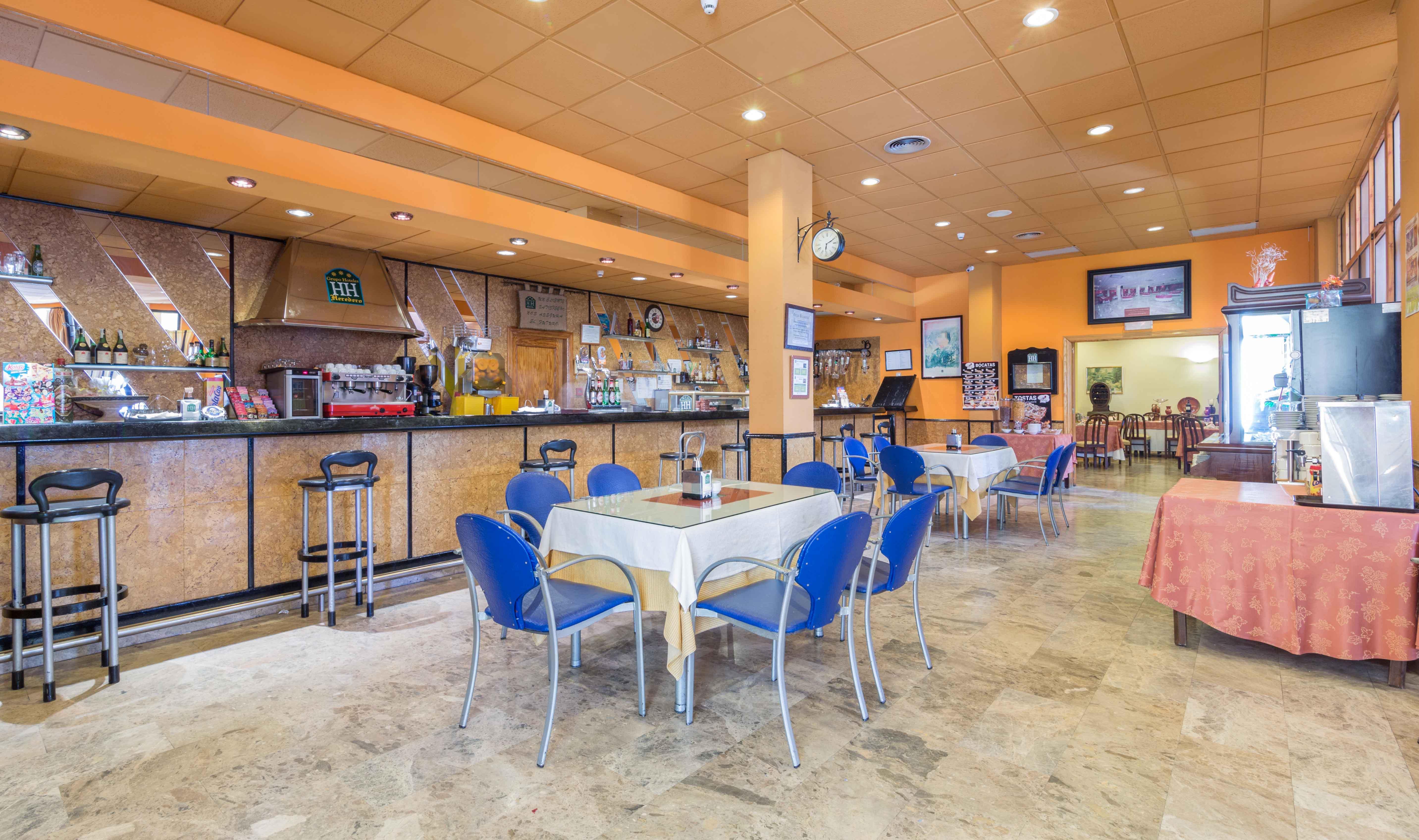 חרז דה לוס קבאלרוס Hotel Los Templarios מראה חיצוני תמונה