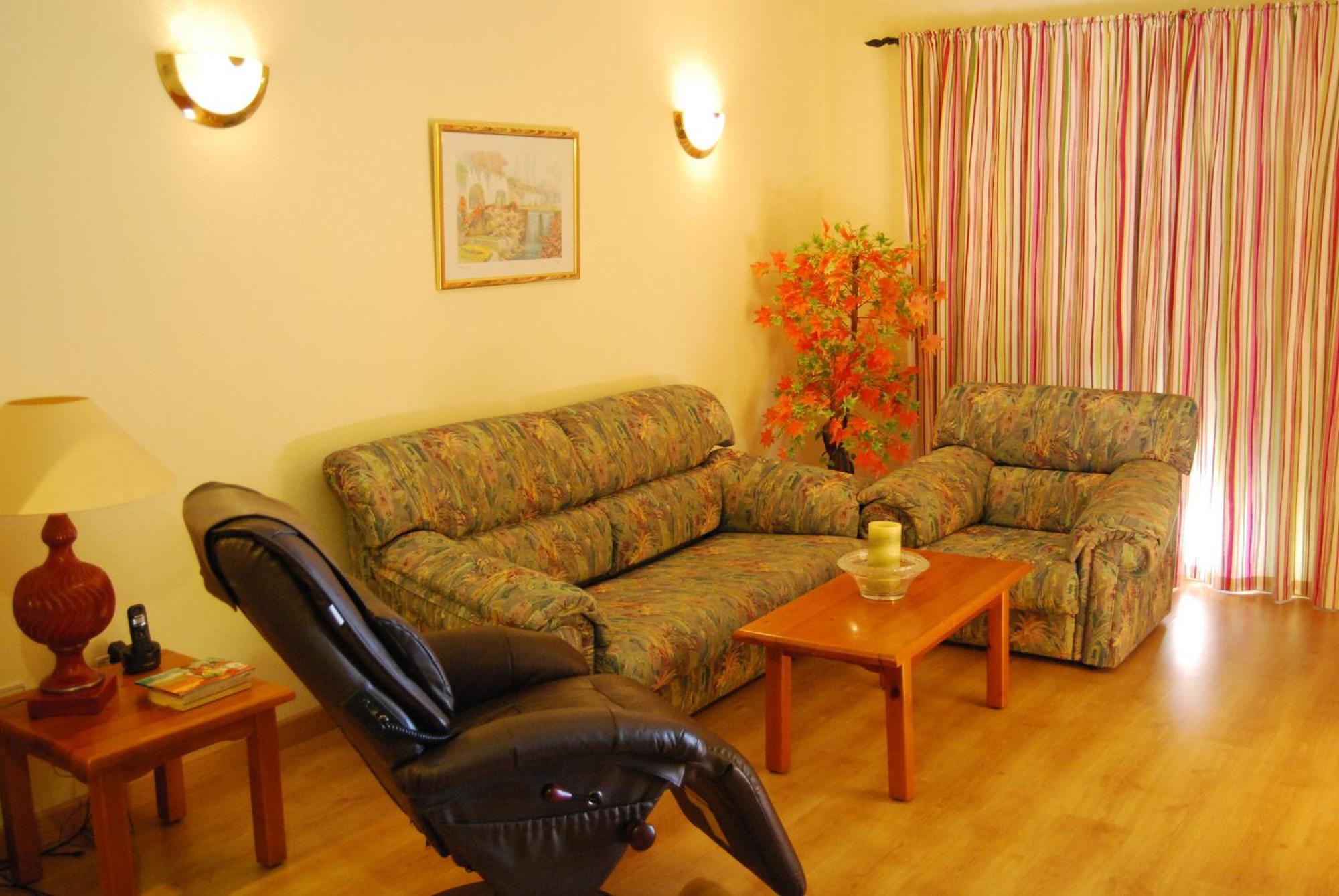 חרז דה לוס קבאלרוס Hotel Los Templarios מראה חיצוני תמונה