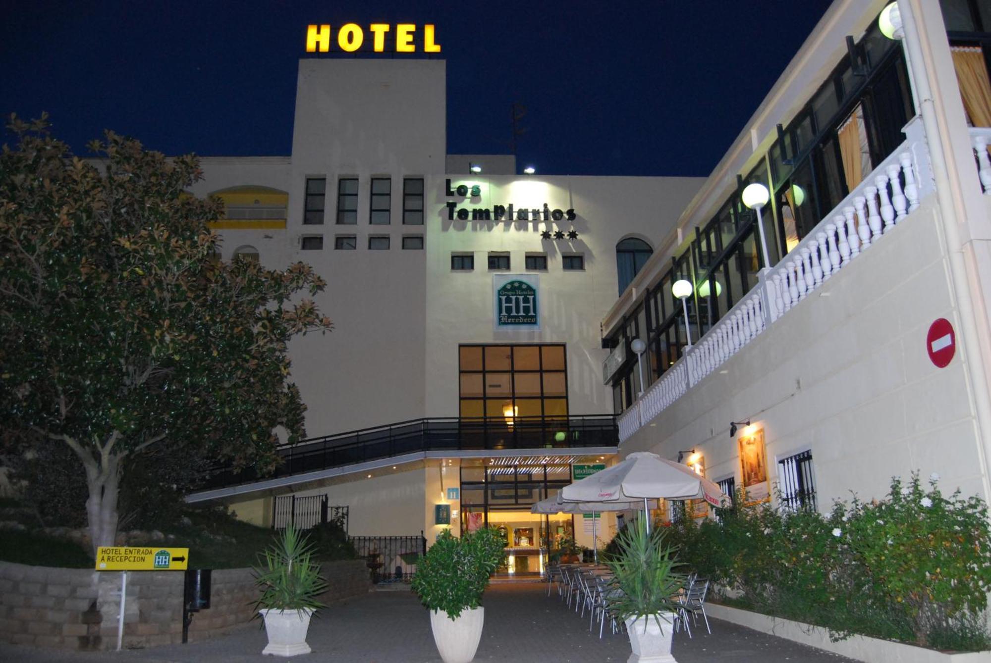 חרז דה לוס קבאלרוס Hotel Los Templarios מראה חיצוני תמונה